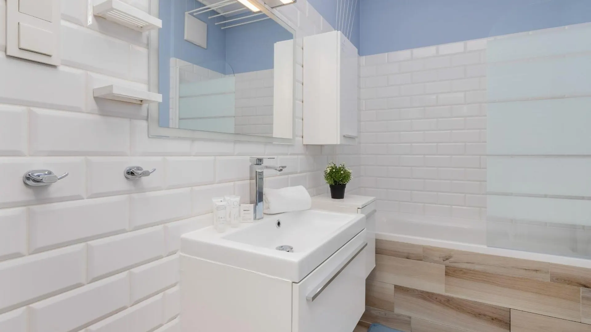 Pastel Lawendowe Wzgorze Studio With Balcony And Parking By Noclegi Renters Gdańsk Apartament